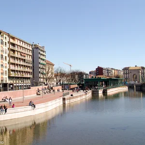 A sunny Saturday morning in Milan — DSC00376