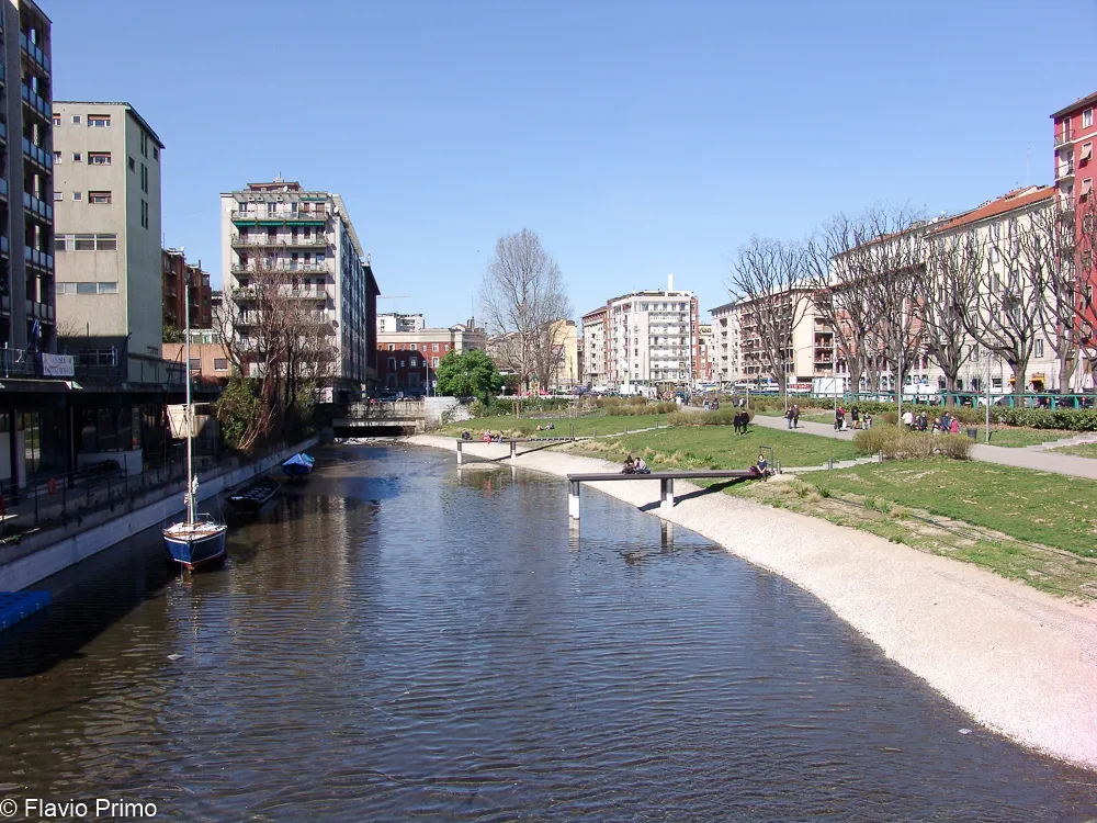 A sunny Saturday morning in Milan — DSC00384