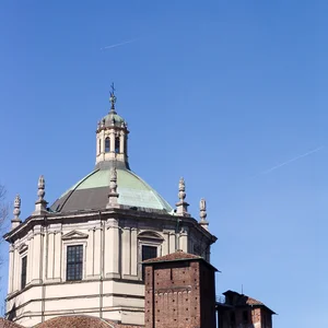 A sunny Saturday morning in Milan — DSC00431