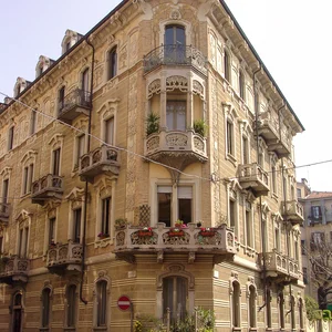 Il cielo su Torino sembra ridere al tuo fianco — DSC00655
