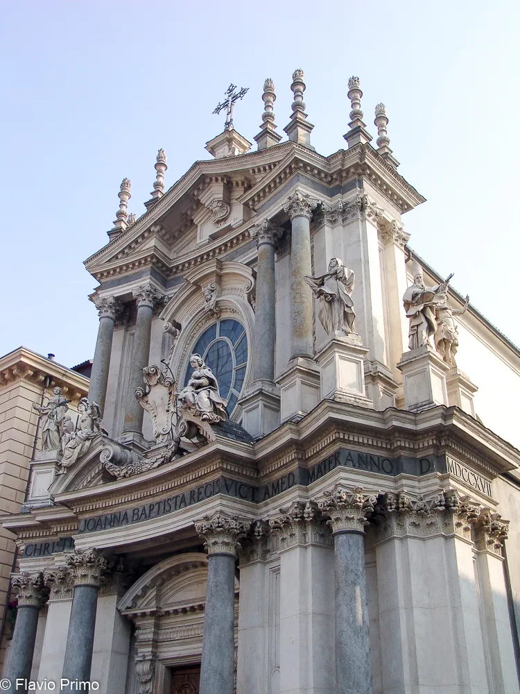 Il cielo su Torino sembra ridere al tuo fianco — DSC00805