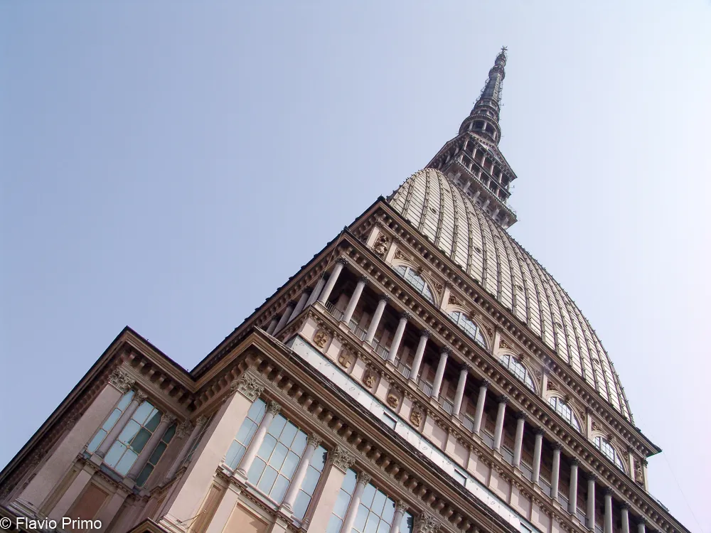 Il cielo su Torino sembra ridere al tuo fianco — DSC00849