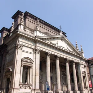 Il cielo su Torino sembra ridere al tuo fianco — DSC00915