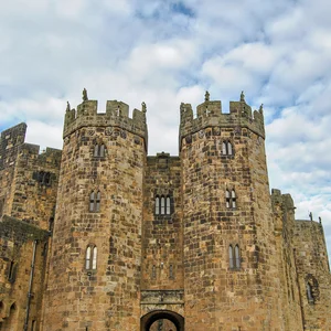 Alnwick, hand over your broom! — DSC_0001