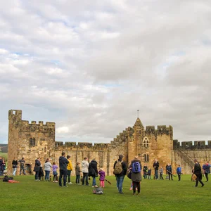 Alnwick, hand over your broom! — DSC_0003