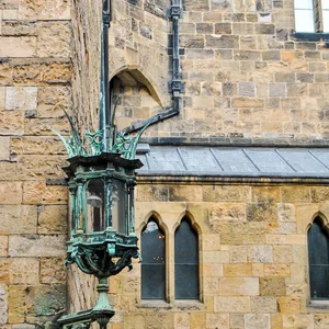 Alnwick, hand over your broom! — DSC_0010