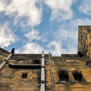 Alnwick, hand over your broom! — DSC_0011