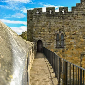 Alnwick, hand over your broom! — DSC_0048