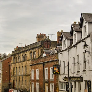 Alnwick, hand over your broom! — DSC_0081