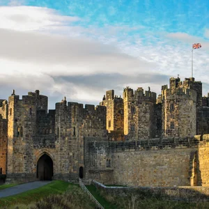 Alnwick, hand over your broom! — DSC_0153